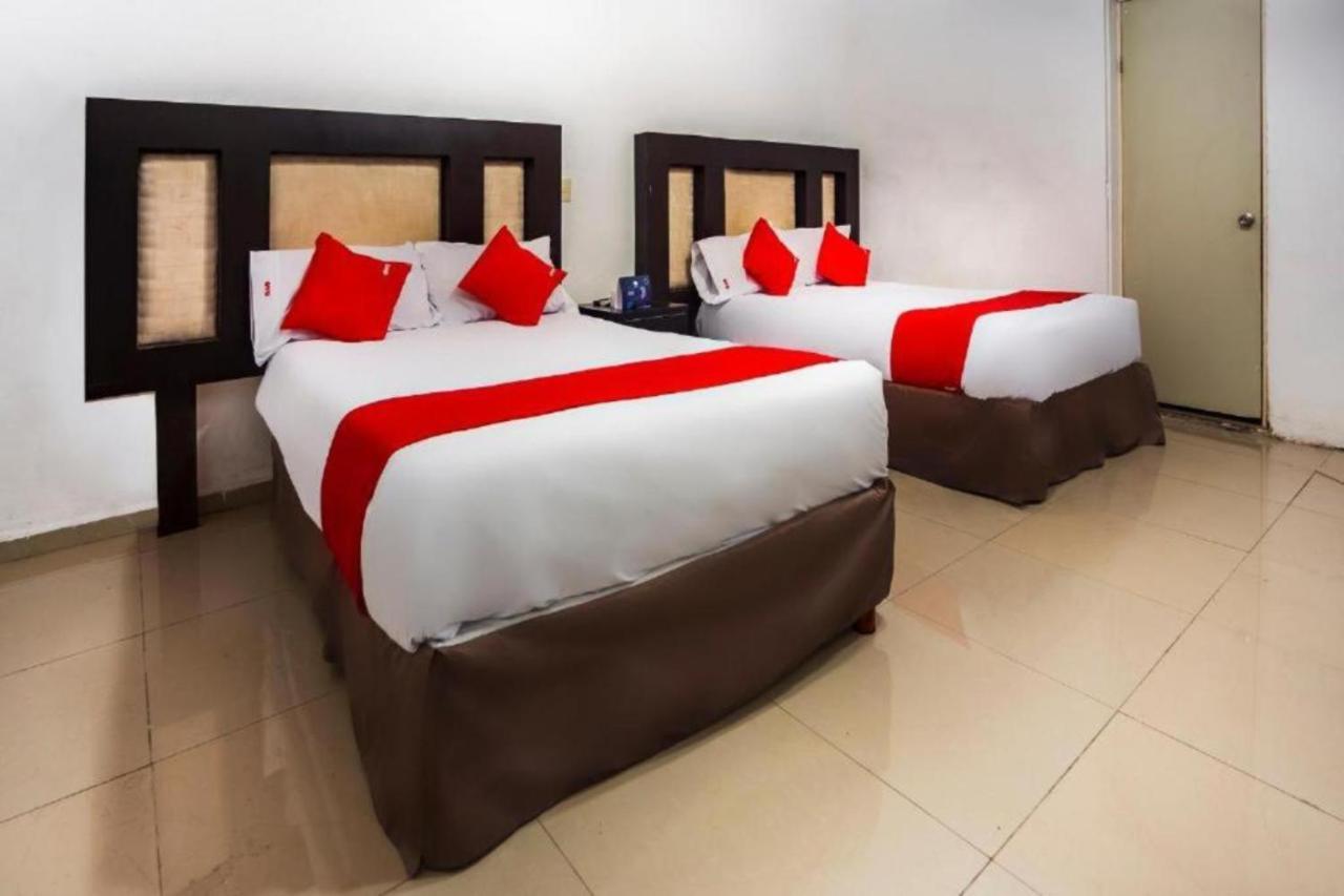 Hotel Alemco מונטריי מראה חיצוני תמונה